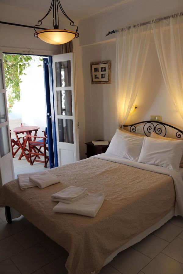 Pension Ilias - Chora Amorgos Aparthotel Exteriör bild
