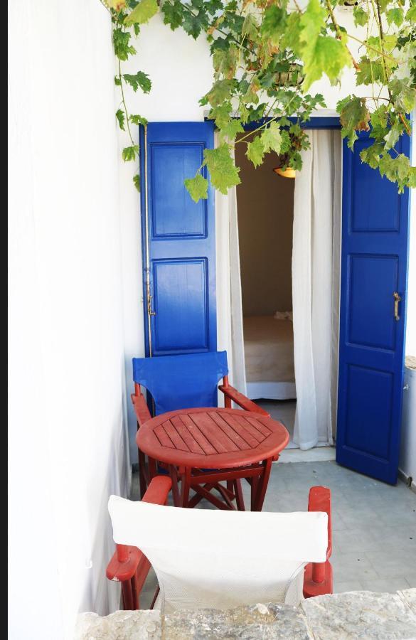 Pension Ilias - Chora Amorgos Aparthotel Exteriör bild