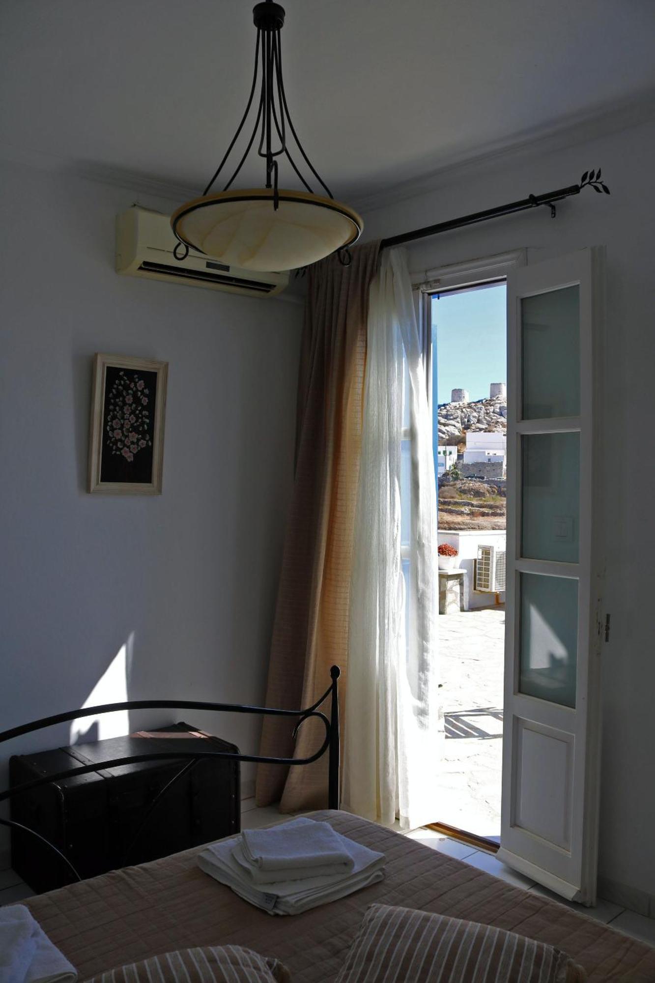 Pension Ilias - Chora Amorgos Aparthotel Exteriör bild