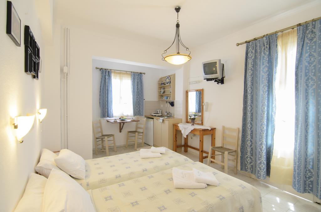 Pension Ilias - Chora Amorgos Aparthotel Exteriör bild